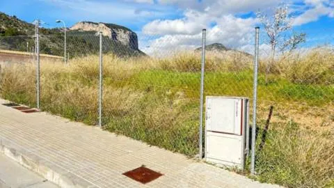 Plot — photo 1