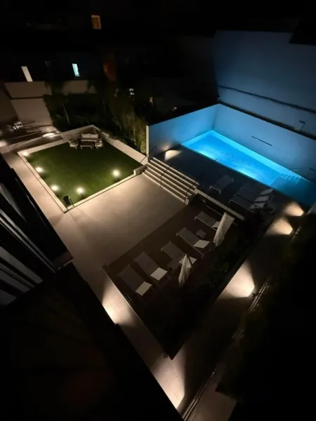 Luxury Living in Santa Catalina – Brand-New Designer Apartment with Pool & Gym — photo 8