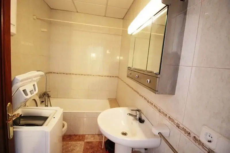 Recently renovated four-storey building in Puerto de Soller — photo 8