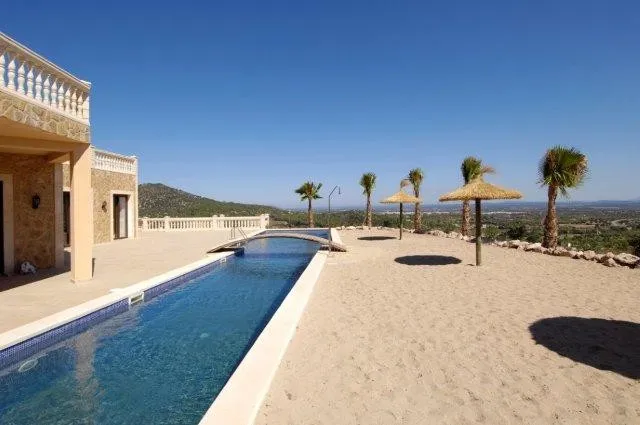Long-term rental: Luxury finca - Marcel Remus Real Estate — photo 3