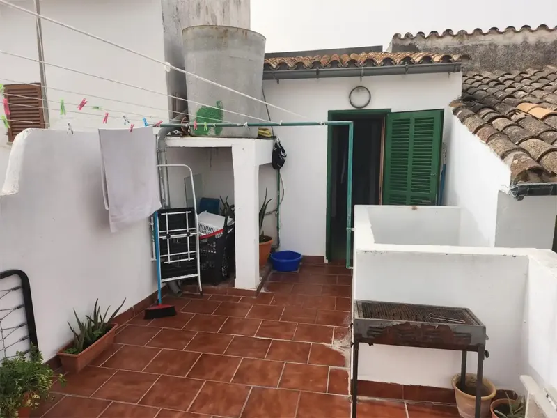Cozy house with 130 square meters distributed over 3 floors, with 4 bedrooms, 2 bathrooms, patio — photo 2
