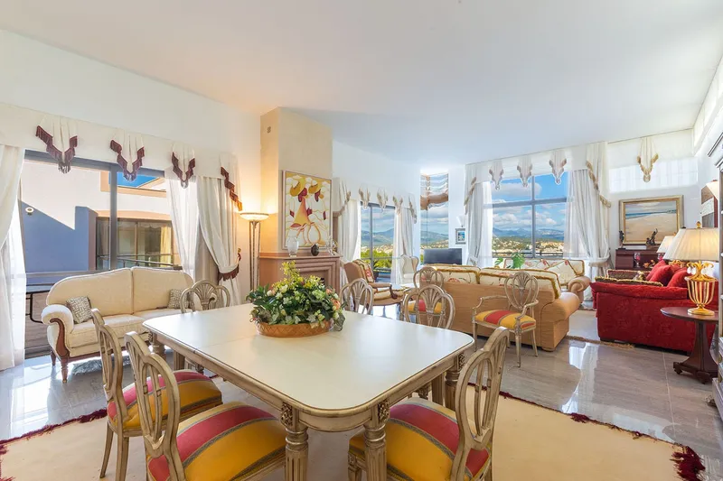 Spacious villa with fantastic views in a sought-after top location — photo 6