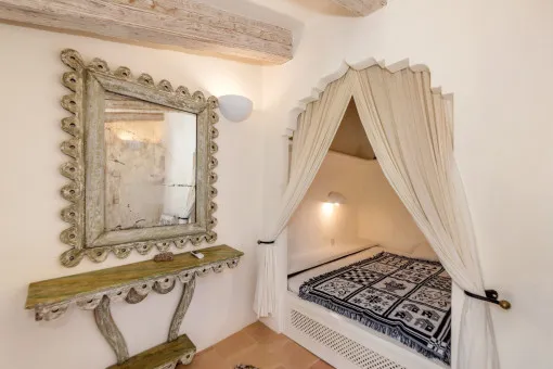 Cas Concos, Peaceful haven in Cas Concos – Seasonal rental finca with sea views, pool, sauna and yoga house — photo 12