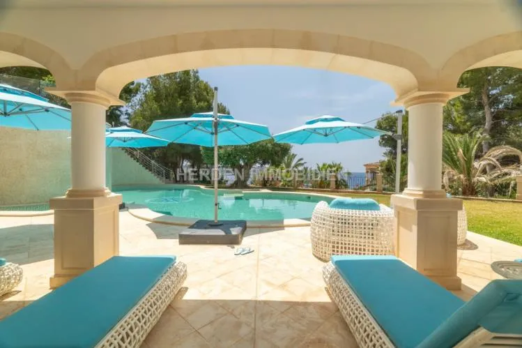 Spectacular Luxury Estate with Stunning Sea Views in Costa de la Calma Mallorca — photo 9