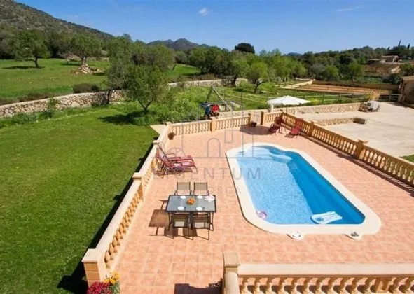 Country house in Sant Llorenç Des Cardassar — photo 1