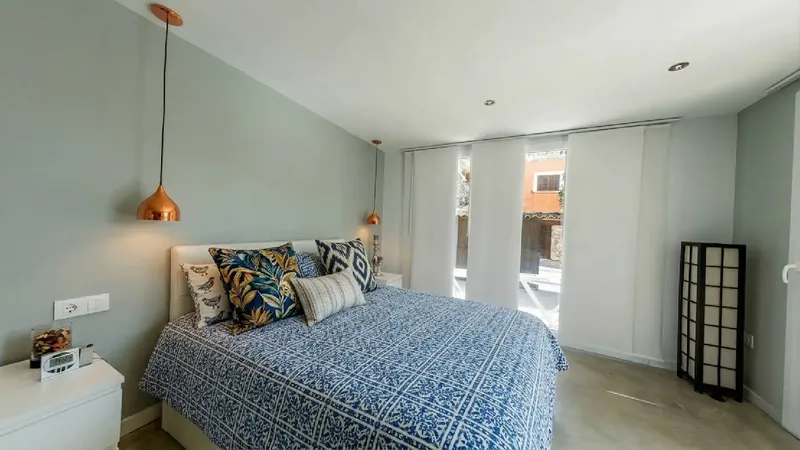 This tasteful single-storey villa is located in the coveted and particularly quiet residential area of Port Verd. — photo 10