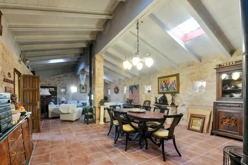 Spacious rustic finca for sale with occupancy certificate in Petra, on a plot of more than 19,000 m2 with especially fertile land — photo 12
