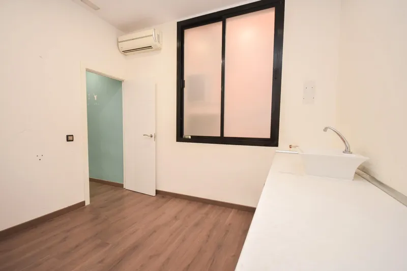 Office for Rent in the Heart of Palma de Mallorca, between... — photo 6