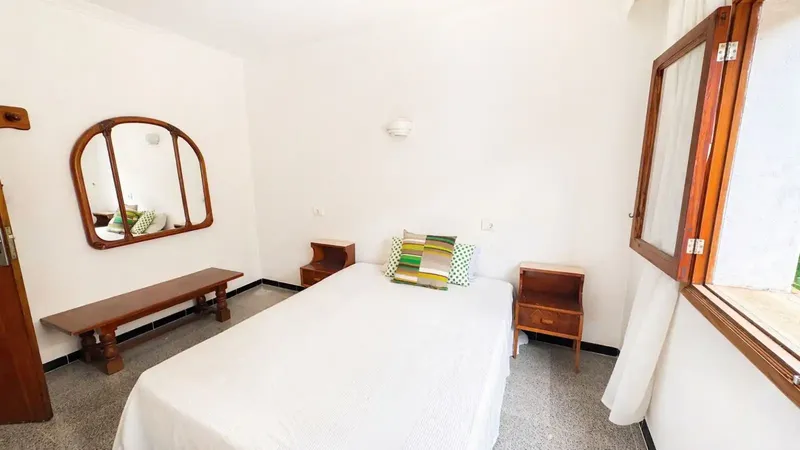 This building of 4 homes in Colonia Sant Jordi, distributed in 2 apartments on the ground floor, 2 apartments on the first floor, and a semi-basement with patio — photo 5