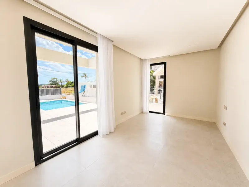 Casa con terraza en alquiler en Alcúdia - Carrer del Salzes — photo 10