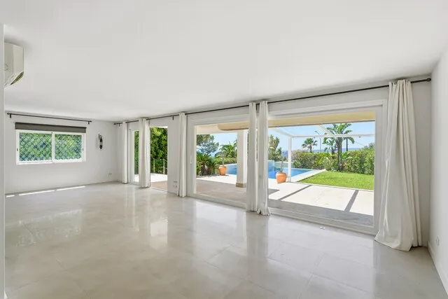 Elegant sea view villa for sale in Costa d’en Blanes, Southwest Mallorca — photo 5