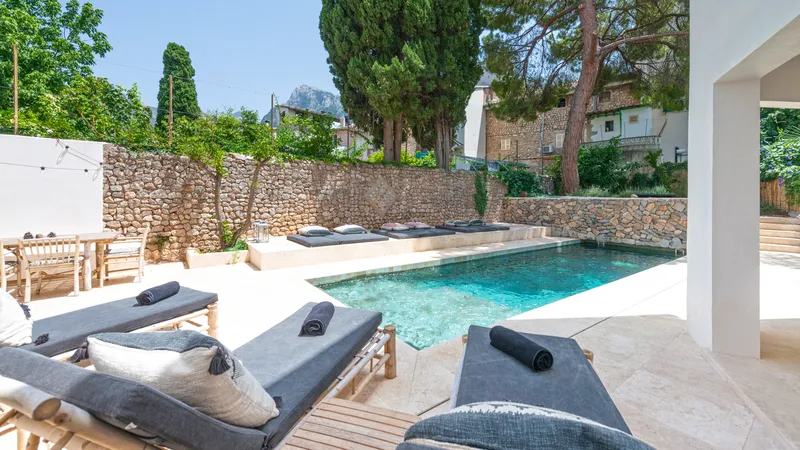 Impressive townhouse with large terrace, private pool and stunning mountain views in Sóller — photo 5