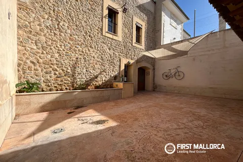 Terraced house in Maria De La Salut, Mallorca — photo 8