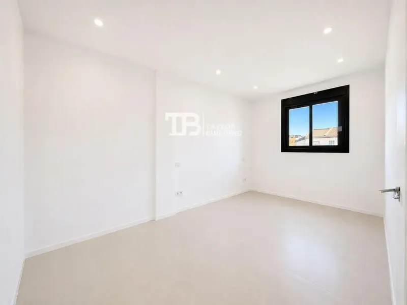 Taylor building offers this exclusive one-bedroom apartment with bathroom and balcony, located in the quiet area of Son Ferrer, Calvià, Balearic Islands — photo 3