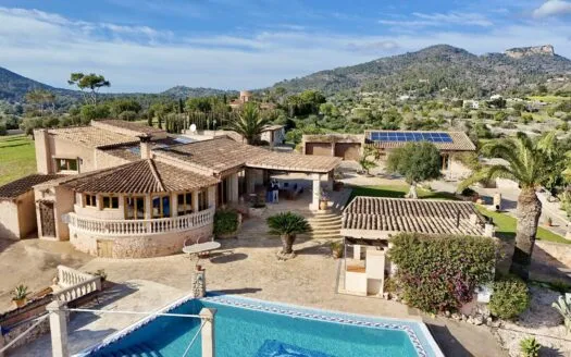 Natural stone finca between Calonge and Es Carritxó – with views to the sea — photo 1