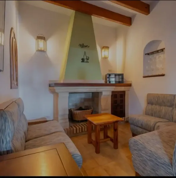 Oportunidad Única: Dos Villas completamente separada con Piscina Privada cada una y Licencia ETV de seis plazas por cada casa en Port de Pol — photo 10
