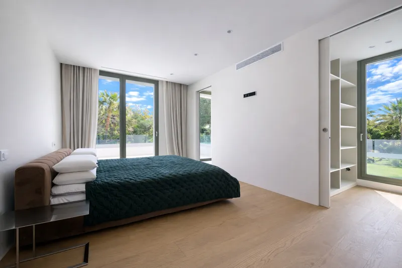 Exclusive new build modern style villa in a privileged location in Nova Santa Ponsa Mas — photo 12