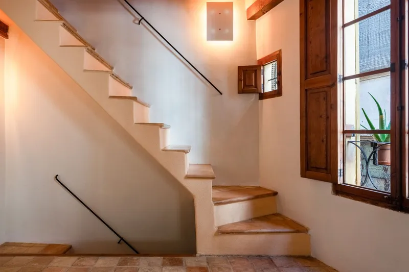 Triplex apartment with historic flair in Palma Old Town — photo 6