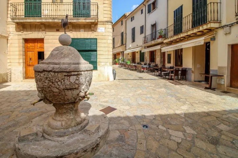 Renovation project for this grand 19th century town house in Pollensa old town — photo 1