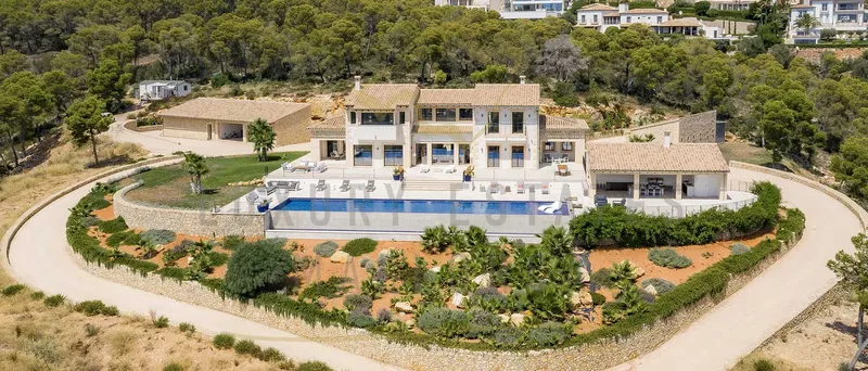 Mediterranean villa in Port Andratx with dream views and absolute privacy — photo 2