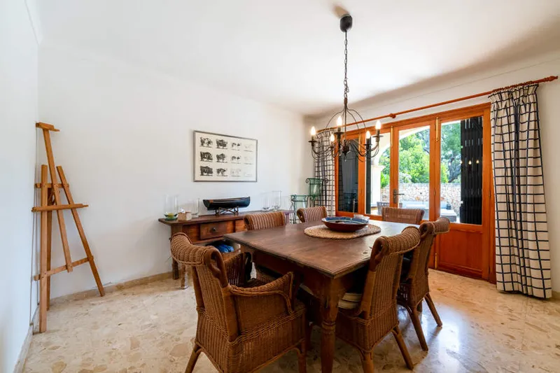 170m² villa with 3 bedrooms, garage, sea views and pool for sale — photo 9