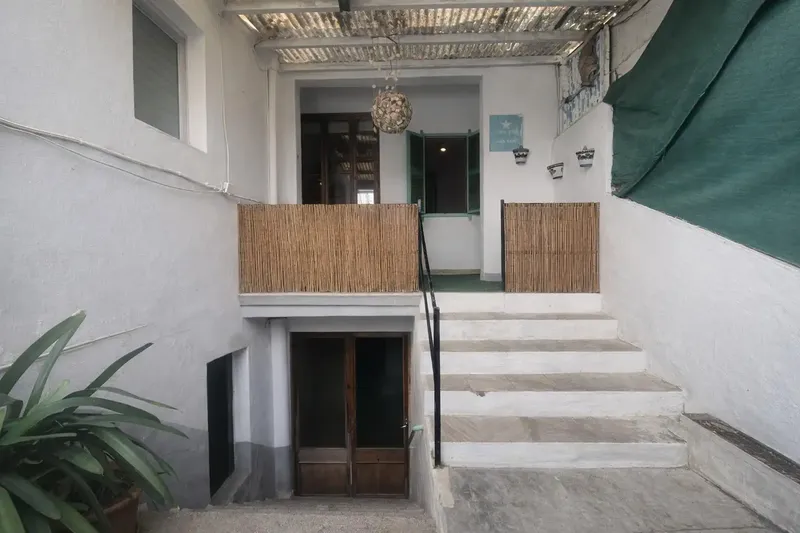 We present a magnificent opportunity to acquire a character house in the heart of Inca. — photo 9