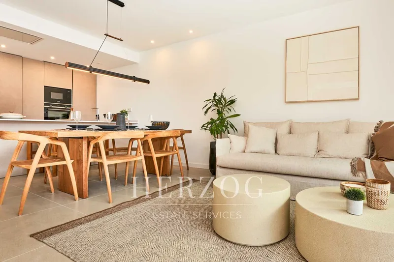Beachfront new-build apartments with sea views and pool in Sant Elm — photo 5