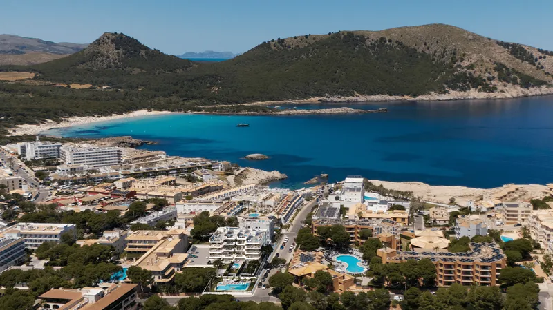 Ground floor apartment with 97 m² garden & 2 parking spaces in Cala Ratjada — photo 1
