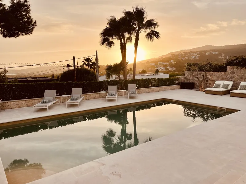 Short-term rental: Dream villa with sea views in Portals - Marcel Remus Real Estate — photo 2