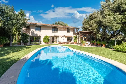 Pollensa, country house in a quiet location in Pollensa with holiday rental license and pool — photo 1