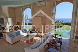 Ref. PRO158 – Palladio style villa in 1st sea line of Porto Petro — photo 5