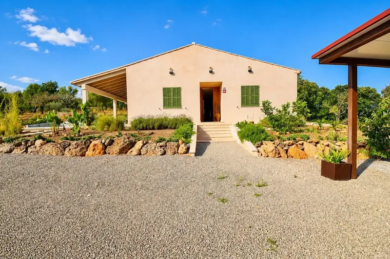Magnificent rustic estate with 242 m2 dwelling, built in 2024 and distributed entirely on one floor, on a plot of approx. — photo 6