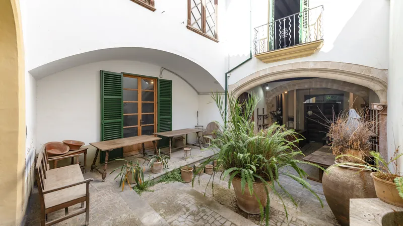 Investment! Historic mansion in the center of Soller with a lot of history and potential — photo 5