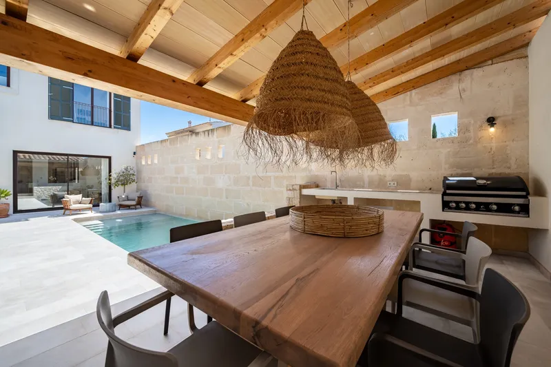 Elegant townhouse on a quiet corner plot with views in Ses Salines — photo 3