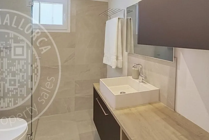 260528 – Stylish Sea View Apartment — photo 9