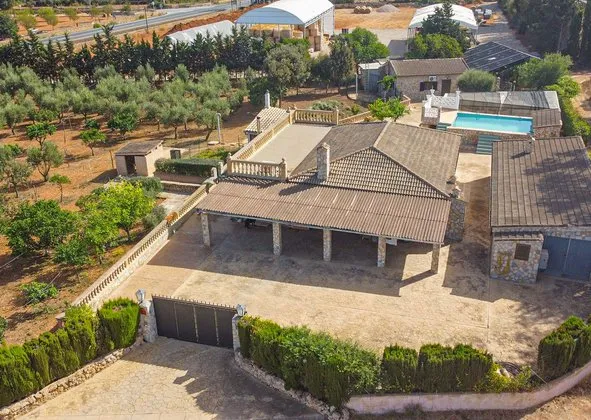 Estate in Santa Eugenia — photo 1