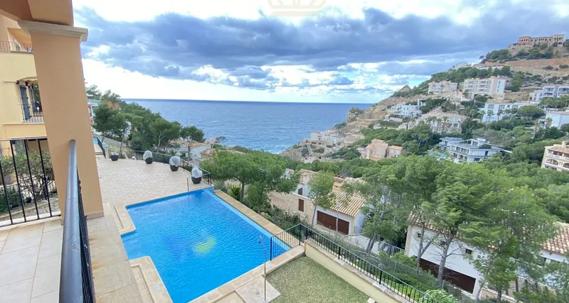 Luxury apartment with sea views for rent in Port Andratx with garden directly at the pool — photo 1