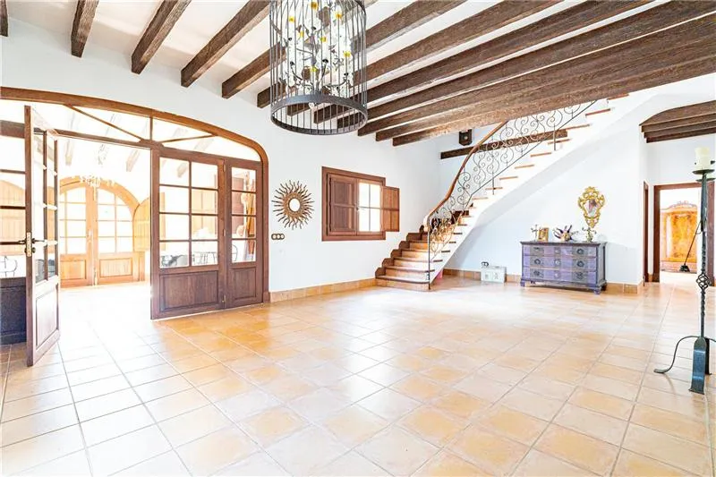 Rustic finca on a plot of approx. 22,000 m² with swimming pool. — photo 7