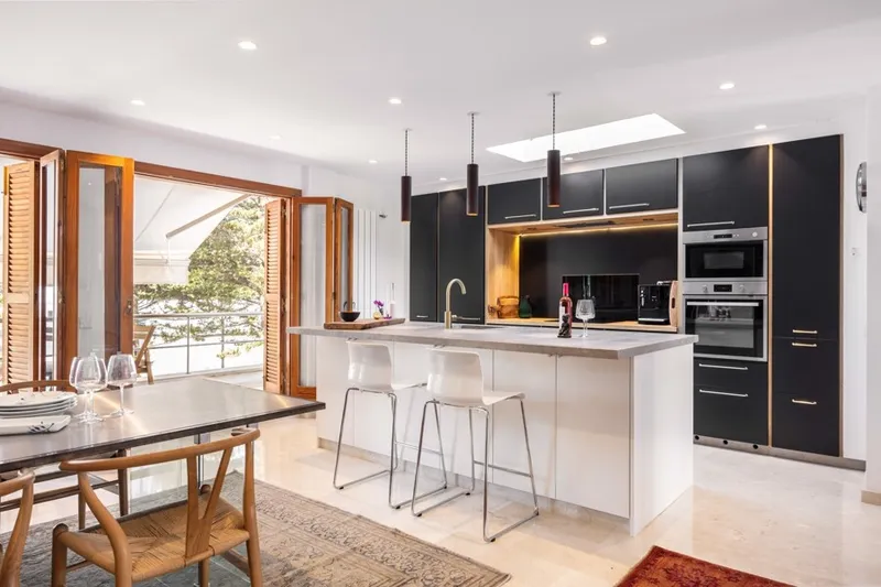 Refurbished Duplex Penthouse with Communal Swimming Pool in Bonanova — photo 9