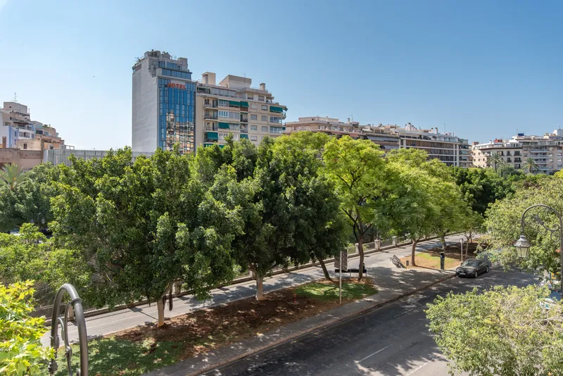 Reserved!! Stylish, renovated apartment for sale in the center of Palma — photo 2