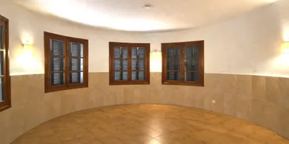 Real Estate Picture 0 Ref. No. 83245 — photo 3