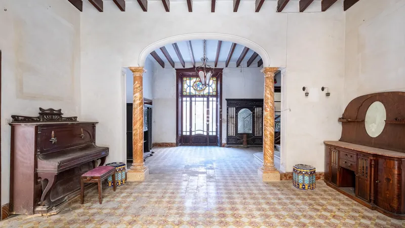 Palace for sale in Manacor Pueblo — photo 1