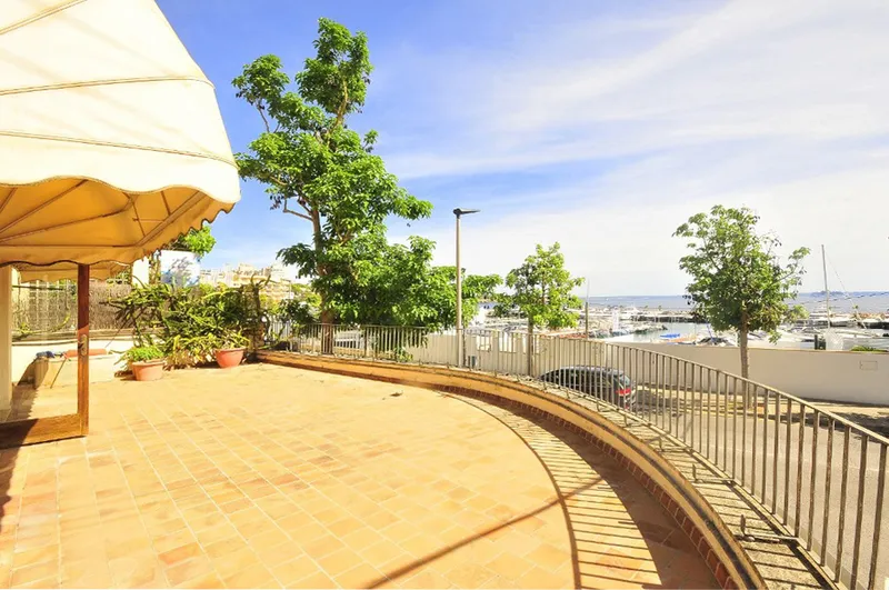 Opportunity! Complete house in Cala Nova to reform, first line, 11 bedrooms, garage, views — photo 7