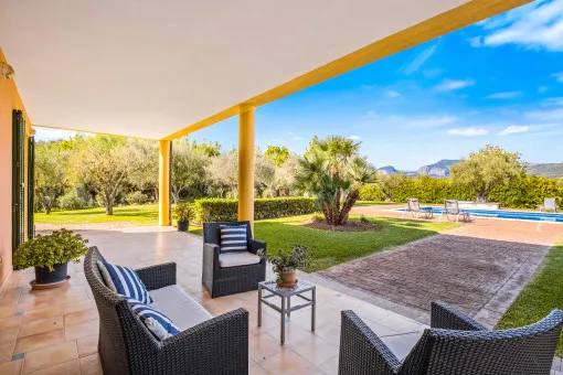 Inca: Luxury finca with pool, large garden and holiday rental license in Inca — photo 4