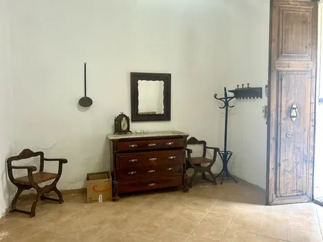 Townhouse with potential — photo 3