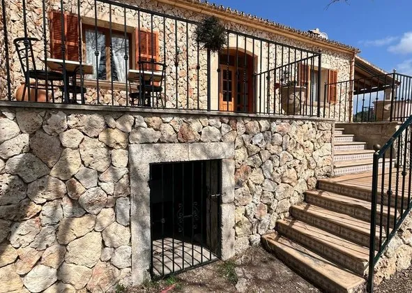 Detached house in Calle Ruberts, 20, Sencelles — photo 1