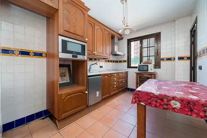Piso en venta de 3 habitaciones en Llevant, Pere Garau — photo 2