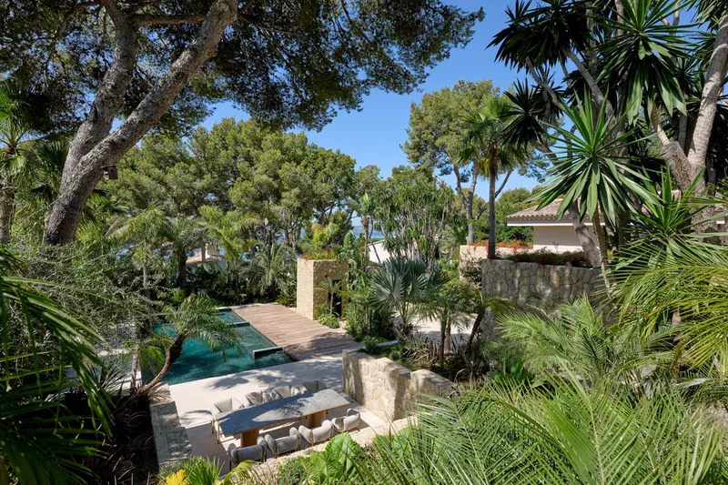 Exclusive 'Bali-Tulum' style property on the second sea line in Bendinat - Marcel Remus Real Estate — photo 6