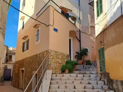 Renovated townhouse in Andratx with views towards Port d'Andratx - private sale — photo 4