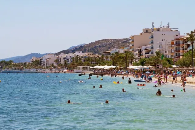Building to renovate for sale in Puerto Pollensa, Mallorca — photo 4